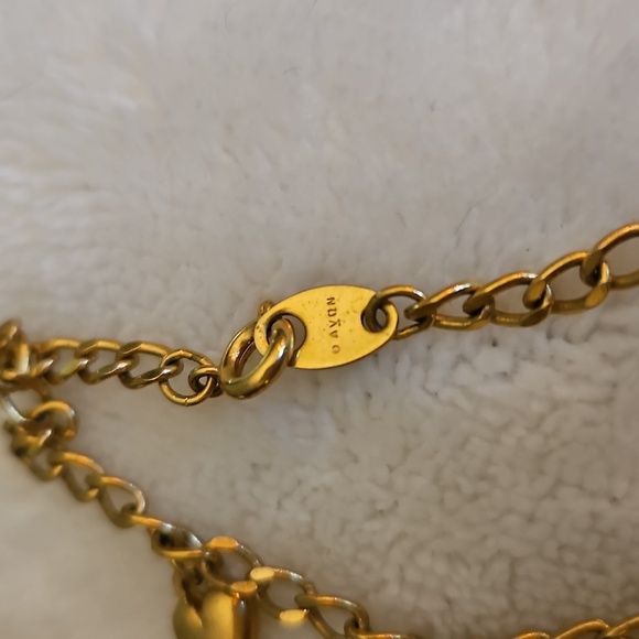 Vtg AVON Gold Bear Ruby Crystal Birthstone Charm Girl's Bracelet - Picture 5 of 5